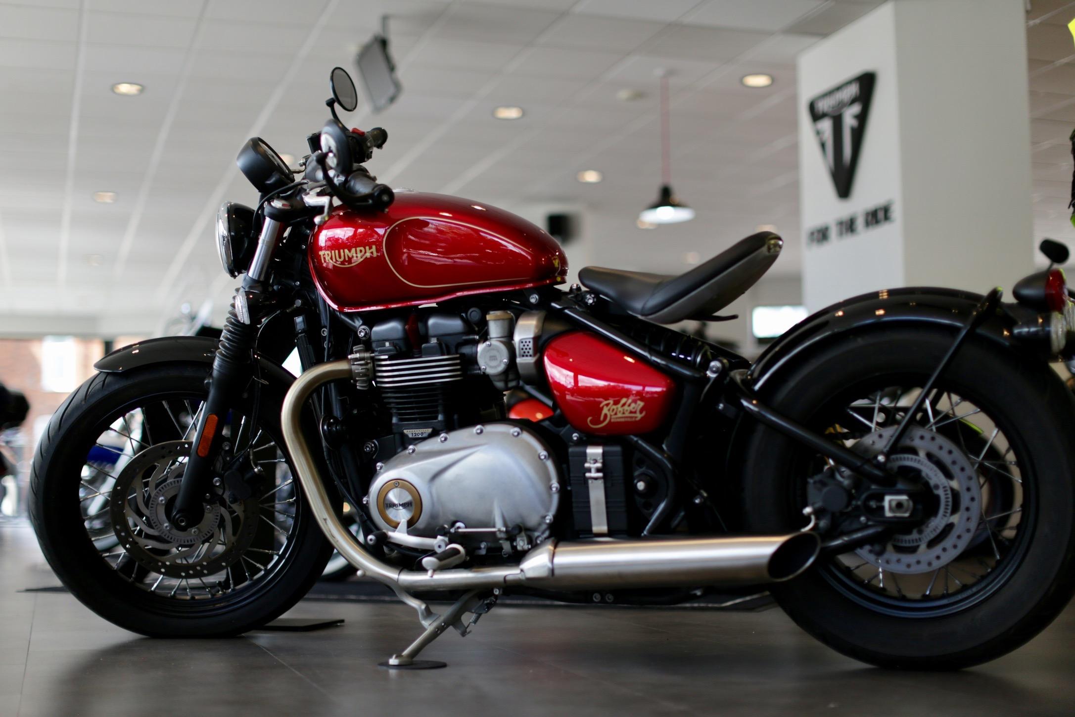 Triumph bobber shop red